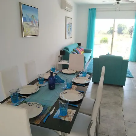 Royal Seacrest Apartment *