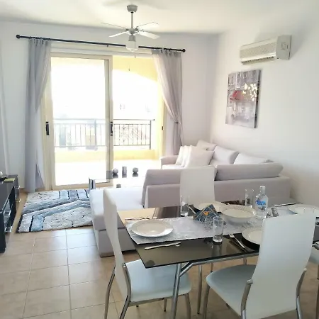 Apartment Royal Seacrest Paphos