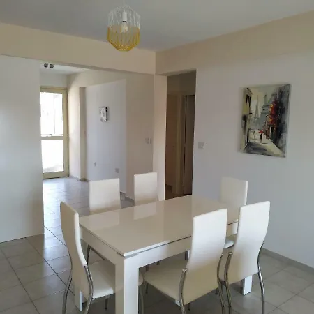 Royal Seacrest Apartment Paphos